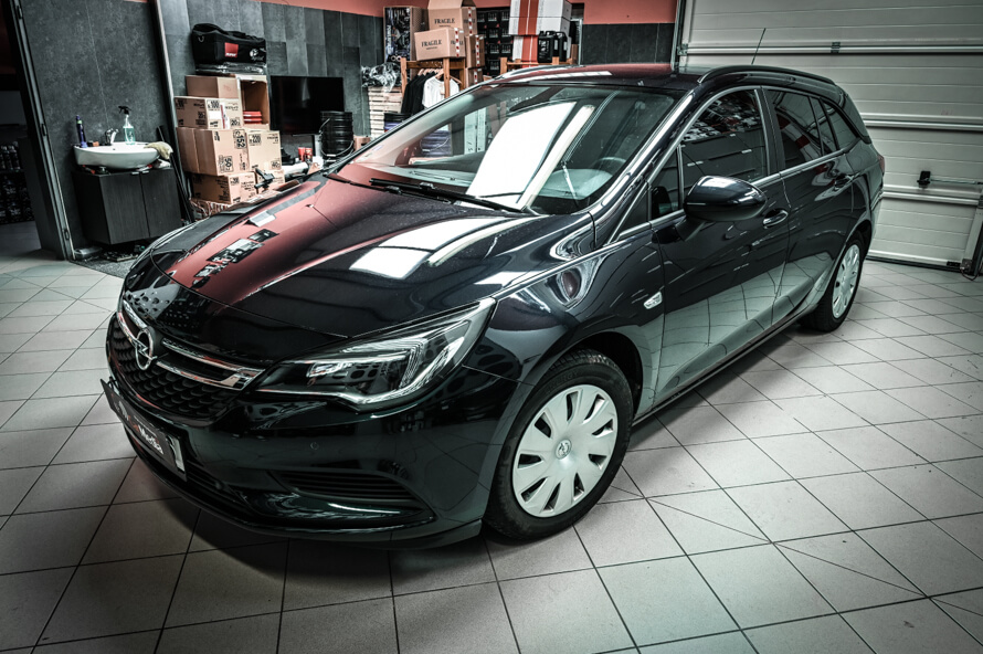 Opel Astra K - kompletní vylepšení autohifi s zesilovačem s DSP, montáž aktivního subwooferu