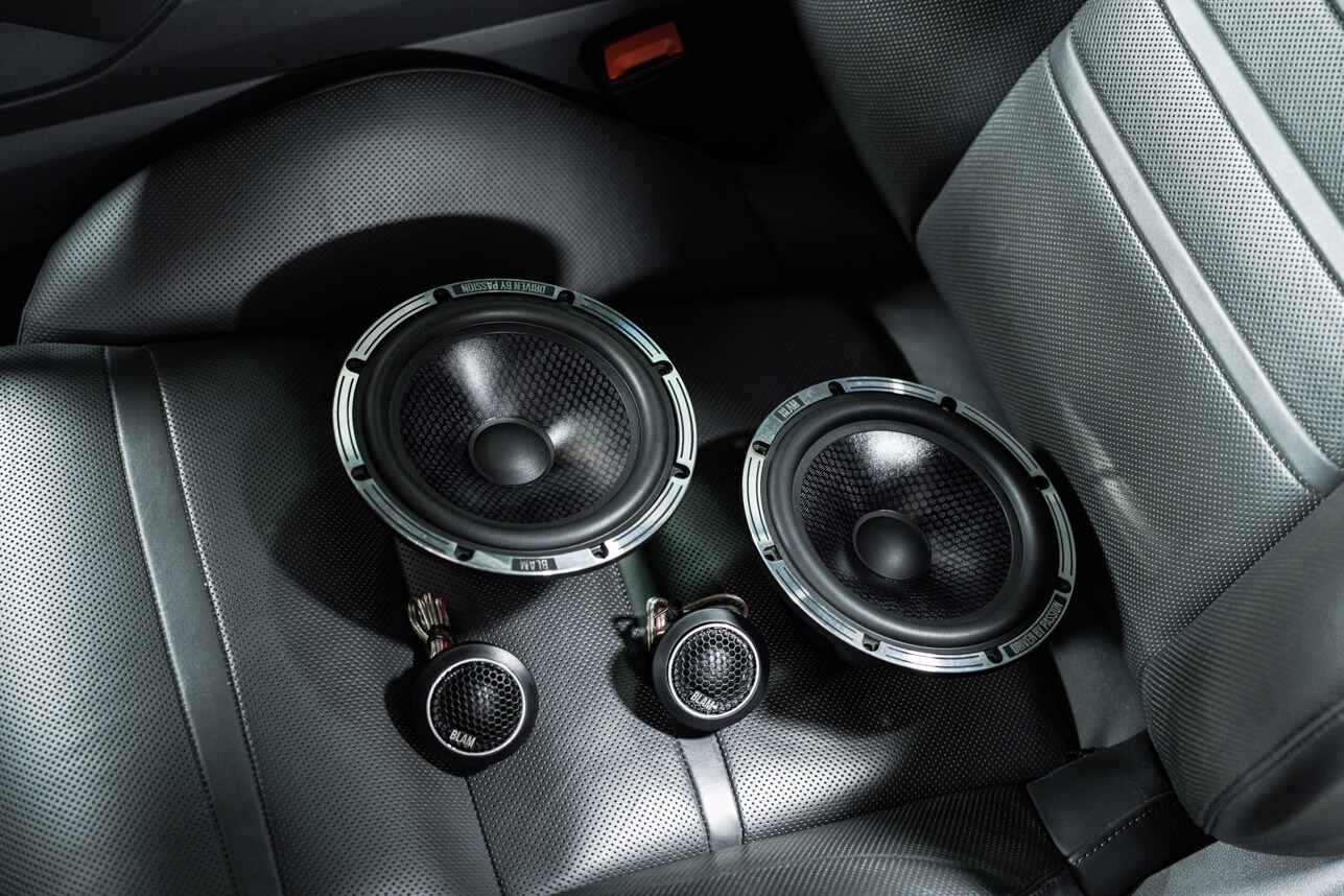 Porsche Cayenne S - vylepšení sound systemu Bose