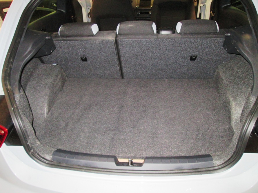 Seat Ibiza Cupra - odhlučnení vozu, montáž autohifi