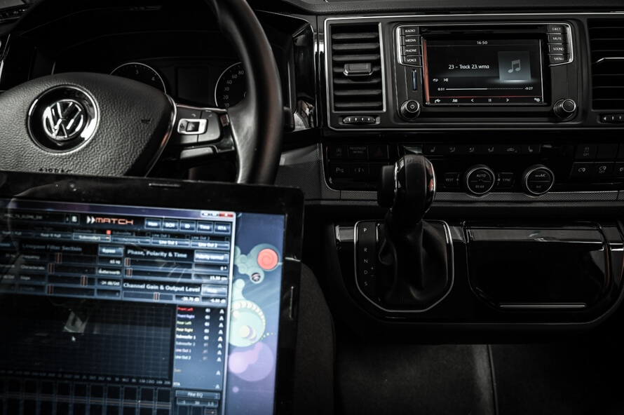 Volkswagen Multivan T6 - kvalitní hudba do auta